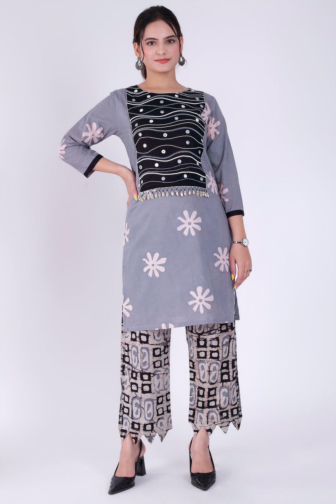 Haseena Mystical Grace Suit Set – Grey and Black - Nirsha